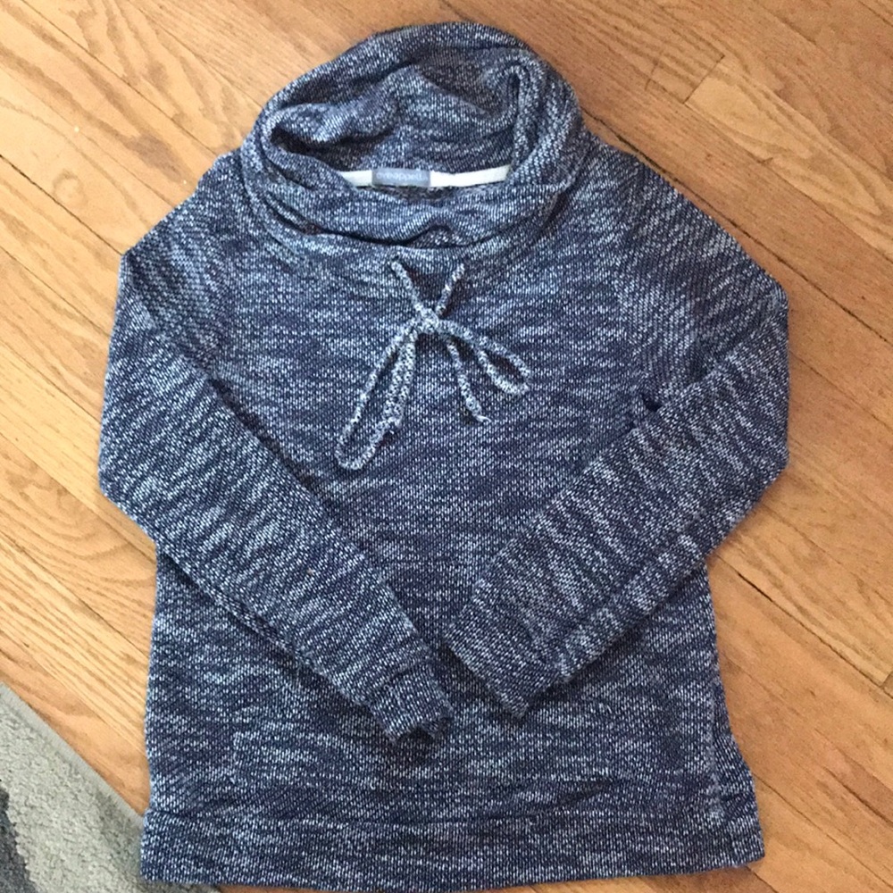 Loveapella sweater/sweatshirt